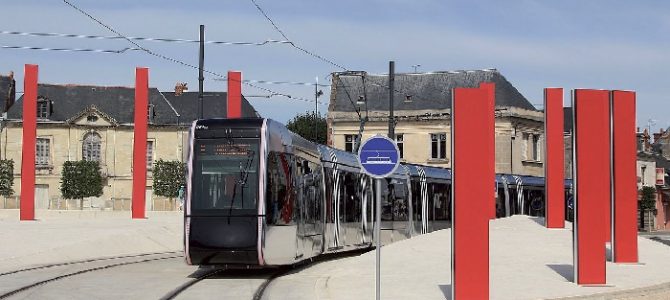 Le tramway de Tours,<br> entre marquage et marketing territorial Le tramway de Tours,<br> entre marquage et marketing territorial