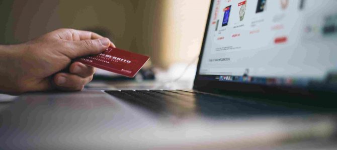 Le commerce de détail à l’heure du numérique : bref panorama d’un secteur en r-évolutions Le commerce de détail à l’heure du numérique : bref panorama d’un secteur en r-évolutions