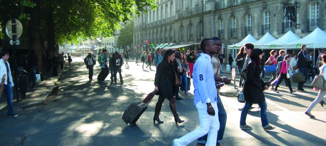 « La rue, mais quelle rue ? » De l’anonymat à la familiarité, les variations sociales de la rue « La rue, mais quelle rue ? » De l’anonymat à la familiarité, les variations sociales de la rue